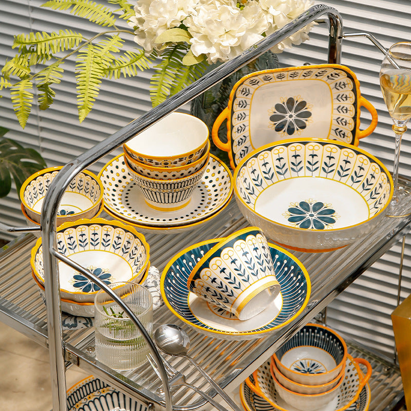 6-Piece Ceramic Dinnerware Set – Random Pattern Selection, Plates and Bowls Combination, High-Temperature Glazed Finish, Durable & Scratch-Resistant, Perfect for Everyday Dining and Entertaining
