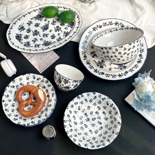 Vintage Blue and White Floral Ceramic Dinnerware Set, 6-Piece Plates and Bowls Combination, Elegant Porcelain Tableware for Home Use